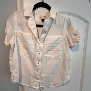 ~Universal Thread~ Short Sleeve Button-Up Shirt